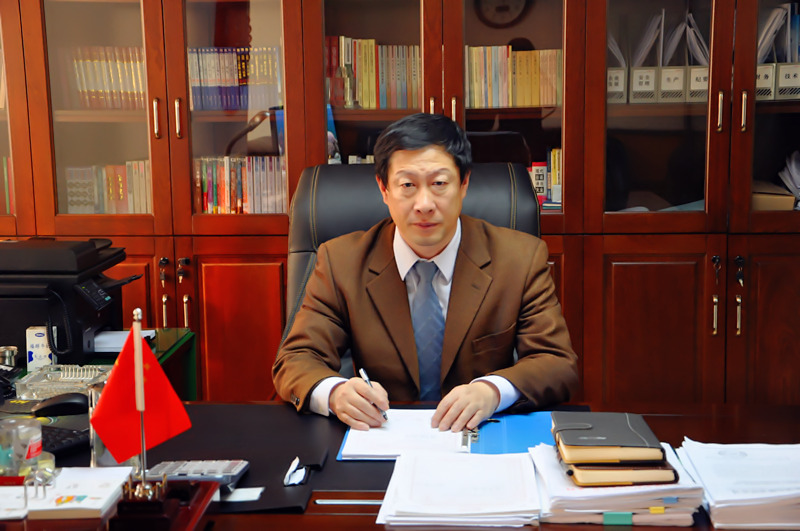 集团董事长李亚强在《中国供水节水报》、《哈尔滨日报》上发表重要文章