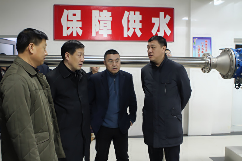 集团公司领导节前到所属各单位进行走访慰问