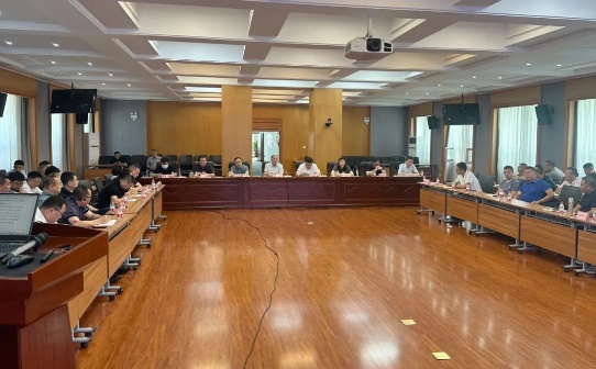 pa捕鱼官方网站发展建设集团组织召开汛期防汛防内涝应急工作阶段性总结分析会