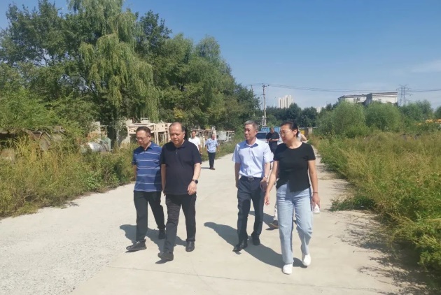 加强管理 统筹组织 扎实推动集团改革发展